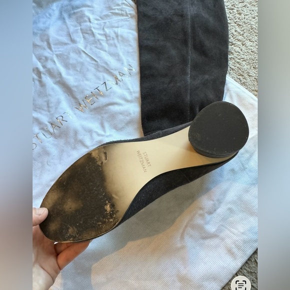 Stuart Weitzman Eloise 75 in Asphalt suede. - Picture 4 of 5